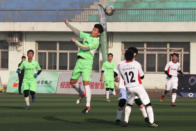 尊界V800制动踏板测试引发争议，网友热议“懂车帝败诉