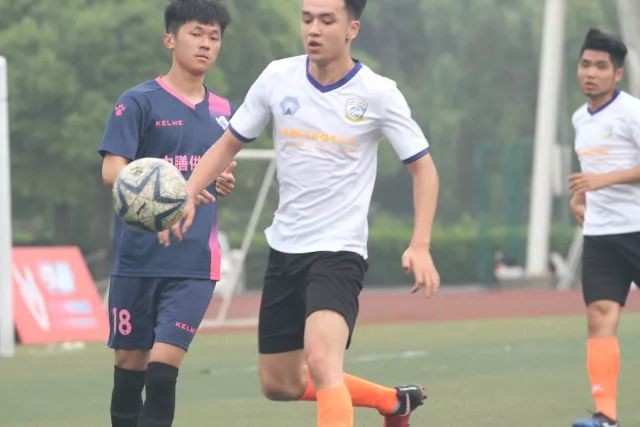 76人快速找到中锋候选，詹姆斯不必再客串五号位